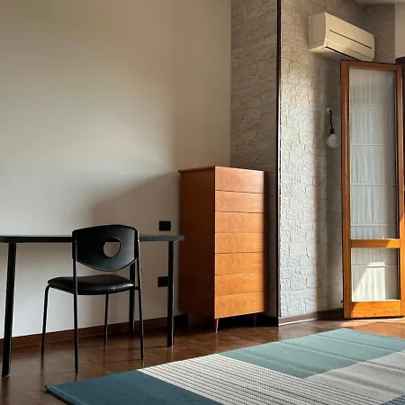 Apartament Spacious 3 Bdr In Padua *